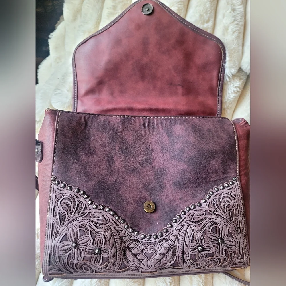 Montana West Beautifully Embossed Burgundy/Red‎ Wine Western Handbag - Picture 11 of 15